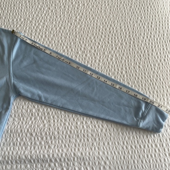 🌸 NWOT Disney LILO and Stitch long sleeved pullover sweatshirt super soft Blue - Picture 6 of 8